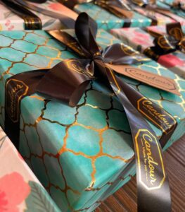 Candour Ocean Bloom Set Of 3 Soy Wax Scented Candles With Essential Oil Fragrance And Rose Petals With Base Plate In Luxury Packaging Box Ideal For Home Décor Spa Gifting & Aromatherapy - Image 7