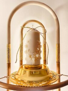 Wax Luxurious Rose Design Scented Candle - Image 2