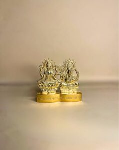 Girdhari Brass Ganesh Lakshmi Idol | Pit... - Image 4